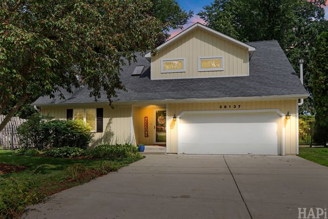 38137 N Bolton Place, Antioch, IL 60002