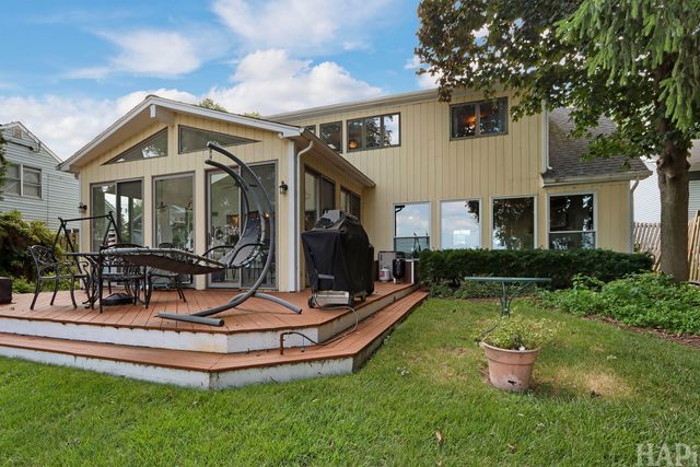 38137 N Bolton Place, Antioch, IL 60002