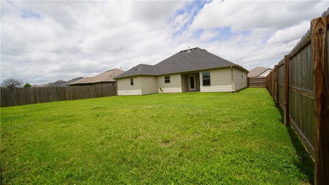 1904 Hudson Drive, Siloam Springs, AR 72761