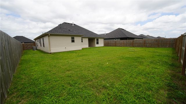 1904 Hudson Drive, Siloam Springs, AR 72761