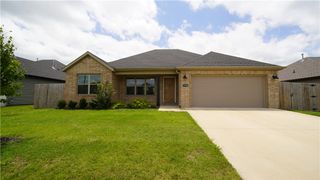 1904 Hudson Drive, Siloam Springs, AR 72761