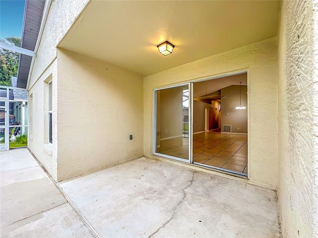 1005 WINDING WATER WAY, Clermont, FL 34714