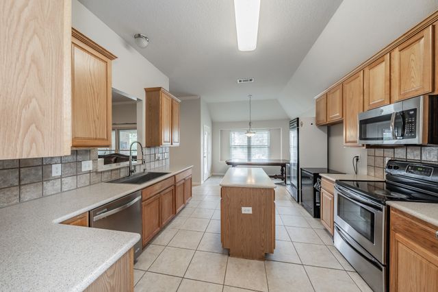2006 Water Fall Way, Wylie, TX 75098
