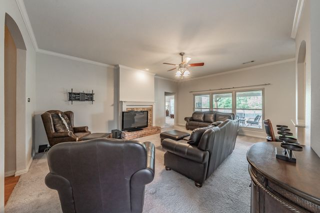 2006 Water Fall Way, Wylie, TX 75098