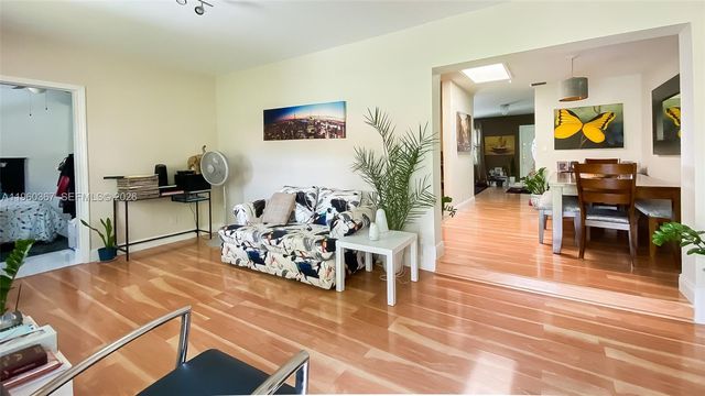 7105 NW 73rd Ave, Tamarac, FL 33321