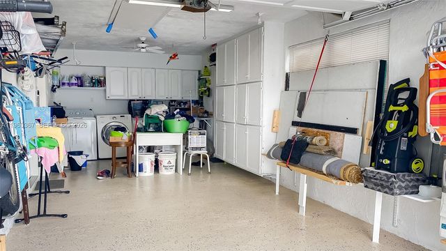 7105 NW 73rd Ave, Tamarac, FL 33321