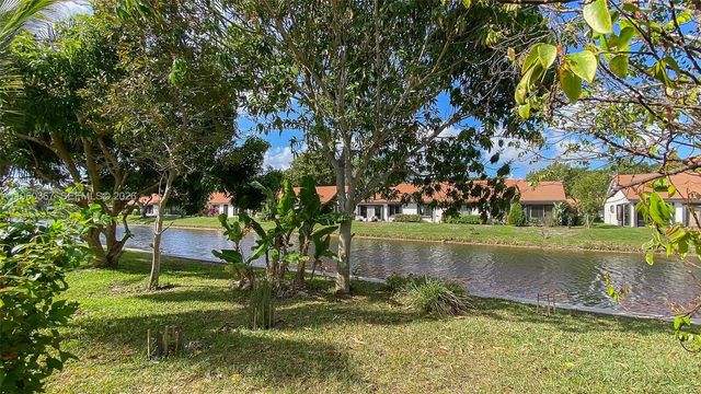 7105 NW 73rd Ave, Tamarac, FL 33321