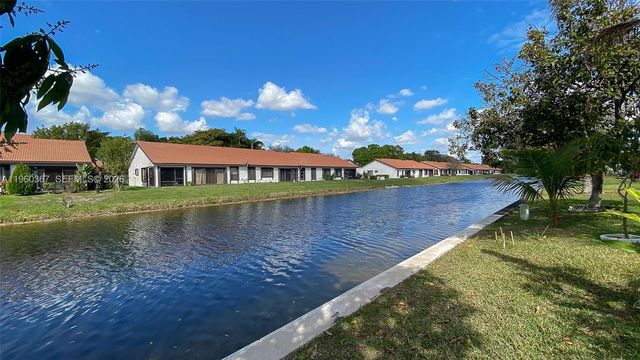 7105 NW 73rd Ave, Tamarac, FL 33321