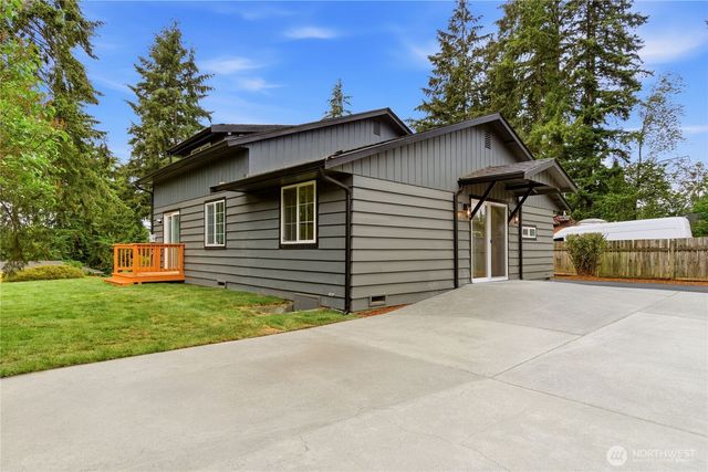 12425 9th Drive SE, Everett, WA 98208