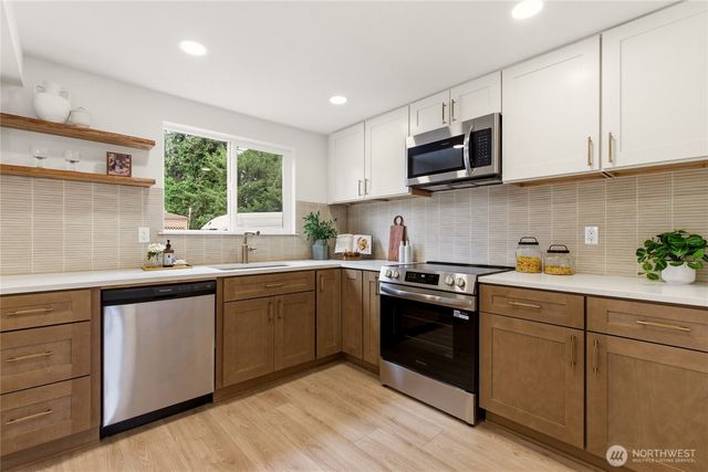 12425 9th Drive SE, Everett, WA 98208