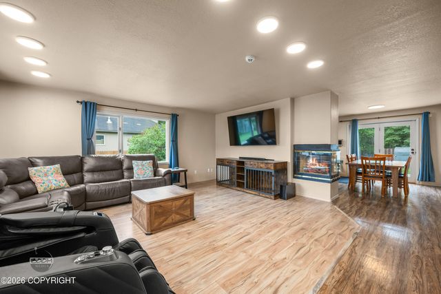 10036 Caribou Street, Eagle River, AK 99577