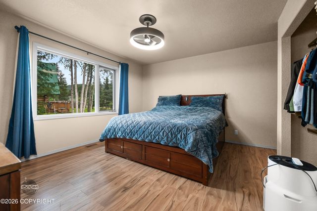 10036 Caribou Street, Eagle River, AK 99577