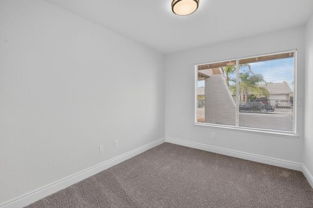 7828 Rockhurst Way, Sacramento, CA 95828