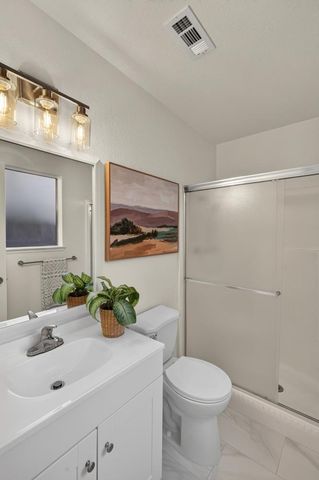 7828 Rockhurst Way, Sacramento, CA 95828