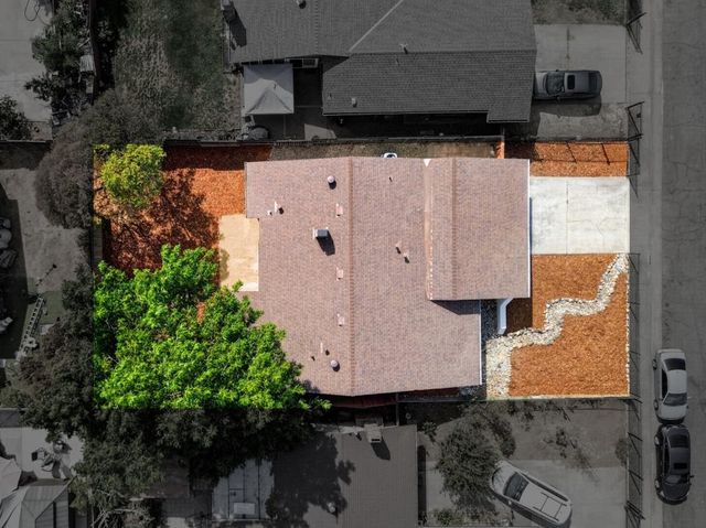 7828 Rockhurst Way, Sacramento, CA 95828