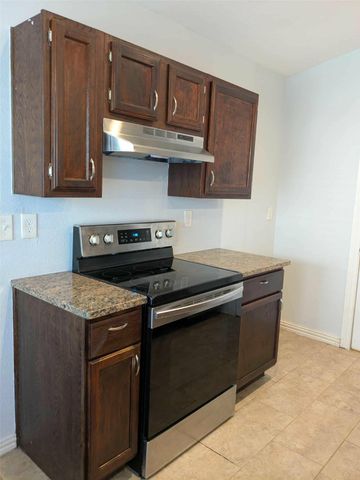 427 Pogue Street, Cedar Hill, TX 75104