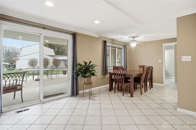 2000 Meadowside Lane, Dayton, OH 45458