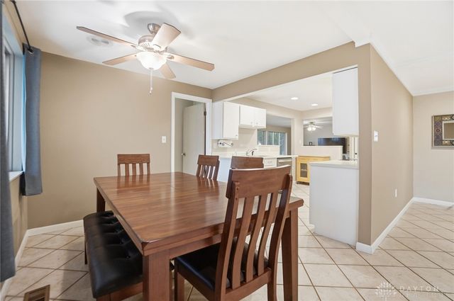 2000 Meadowside Lane, Dayton, OH 45458