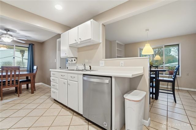 2000 Meadowside Lane, Dayton, OH 45458