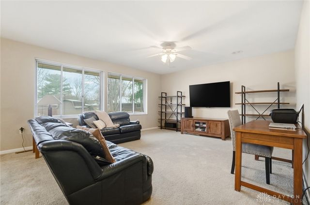 2000 Meadowside Lane, Dayton, OH 45458