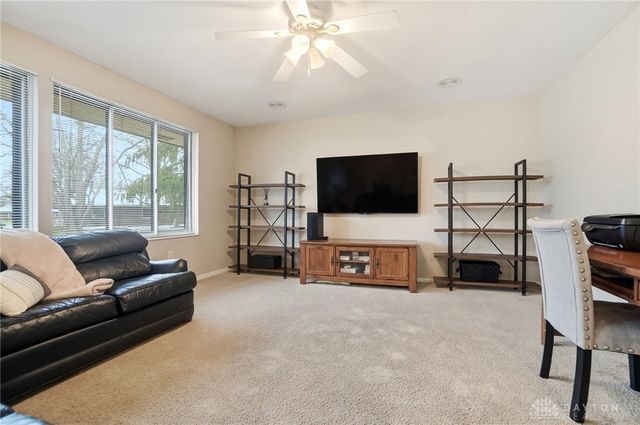 2000 Meadowside Lane, Dayton, OH 45458