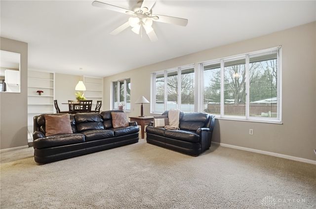 2000 Meadowside Lane, Dayton, OH 45458