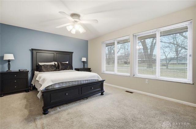 2000 Meadowside Lane, Dayton, OH 45458