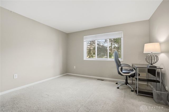 2000 Meadowside Lane, Dayton, OH 45458