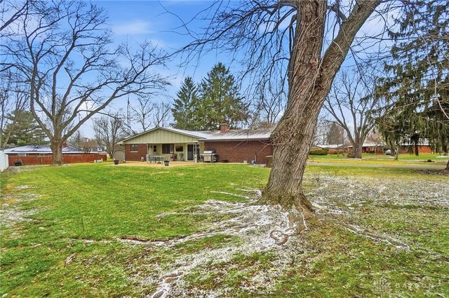 2000 Meadowside Lane, Dayton, OH 45458