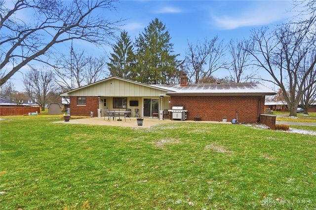 2000 Meadowside Lane, Dayton, OH 45458