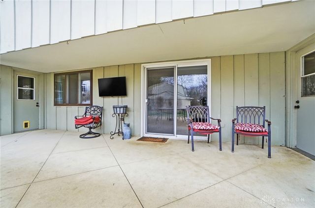 2000 Meadowside Lane, Dayton, OH 45458