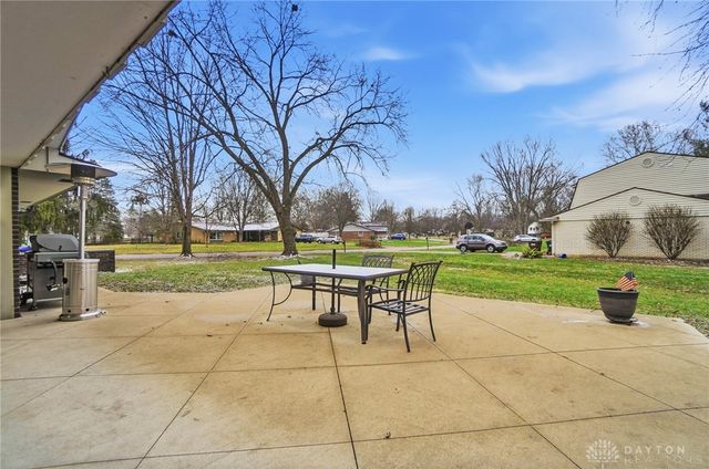 2000 Meadowside Lane, Dayton, OH 45458