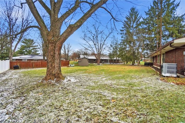 2000 Meadowside Lane, Dayton, OH 45458