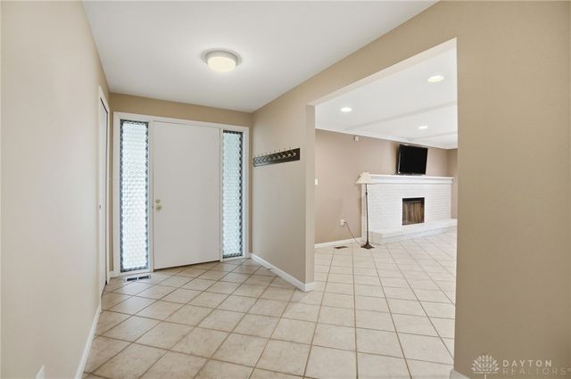 2000 Meadowside Lane, Dayton, OH 45458