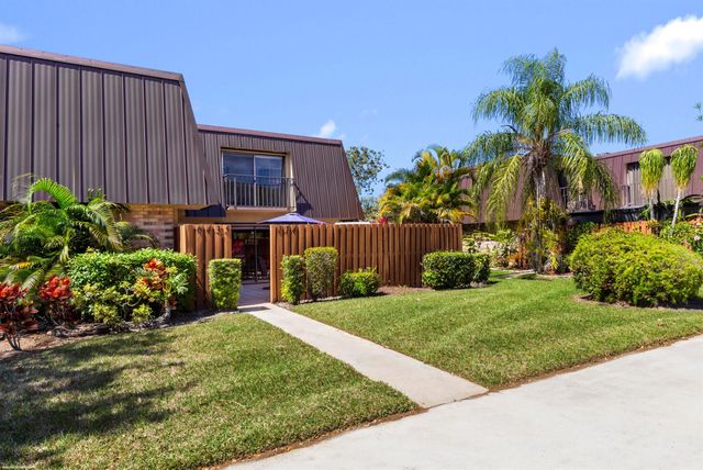 6435 SE Windsong Lane 114, Stuart, FL 34997