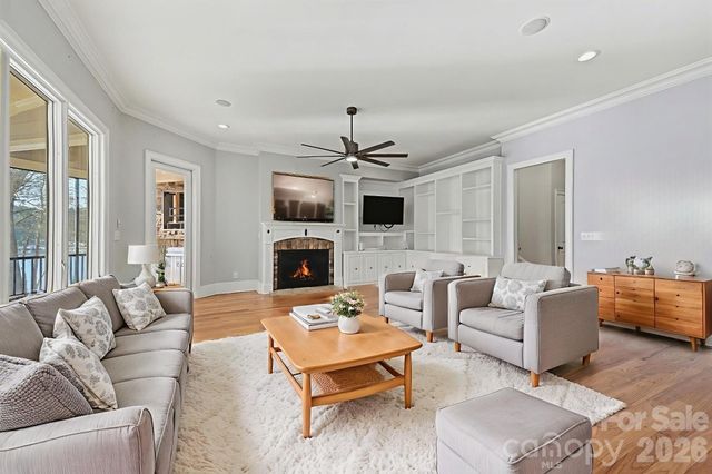 4526 Island Waters Drive, Denver, NC 28037