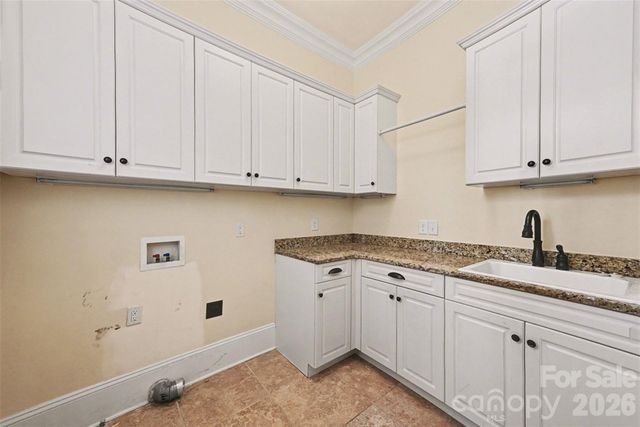 4526 Island Waters Drive, Denver, NC 28037