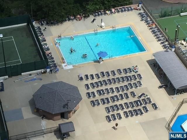 300 Winston Drive L 07, Cliffside Park, NJ 07010