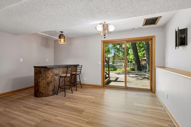 13881 Holyoke Lane, Apple Valley, MN 55124