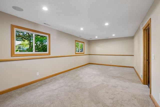 13881 Holyoke Lane, Apple Valley, MN 55124