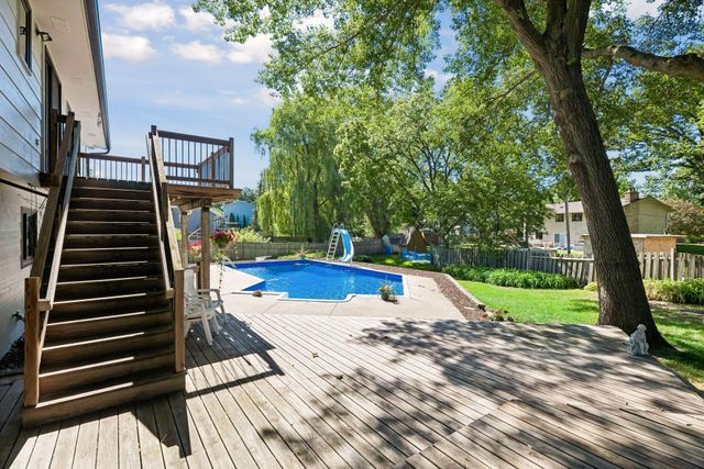 13881 Holyoke Lane, Apple Valley, MN 55124