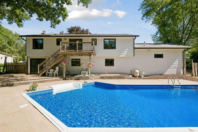 13881 Holyoke Lane, Apple Valley, MN 55124