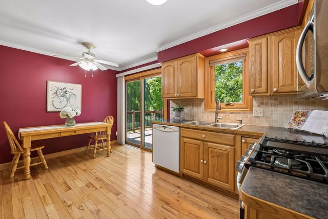 13881 Holyoke Lane, Apple Valley, MN 55124