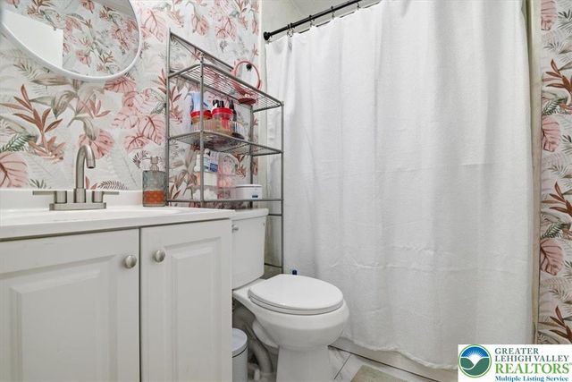 57 West Zimmer Drive, Lehigh Twp, PA 18088