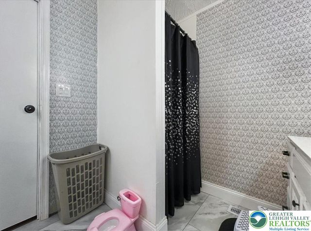 57 West Zimmer Drive, Lehigh Twp, PA 18088