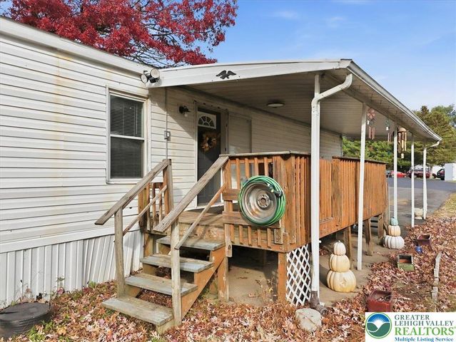 57 West Zimmer Drive, Lehigh Twp, PA 18088