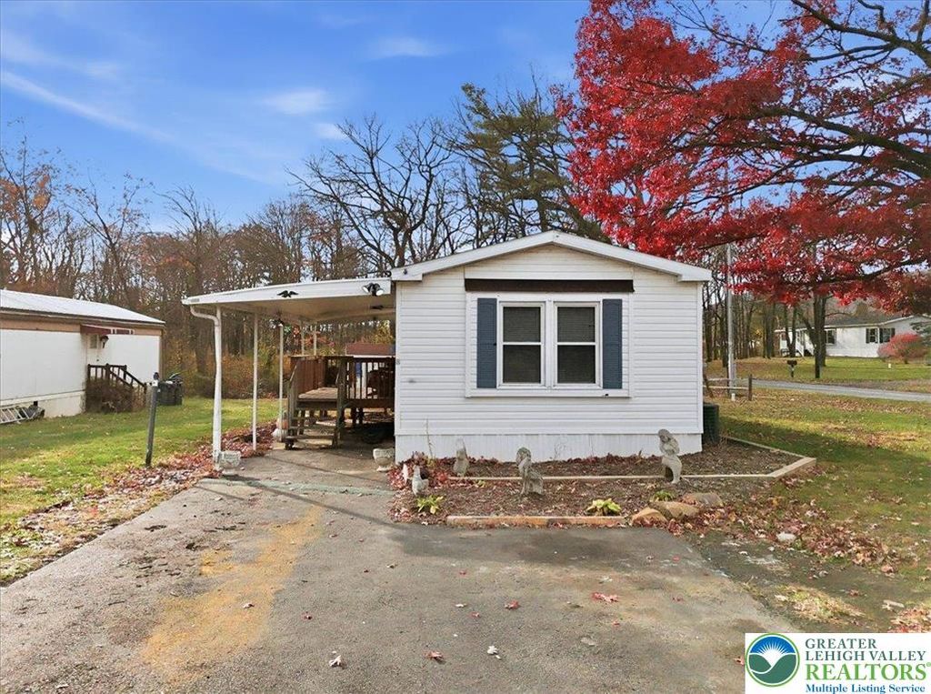 57 West Zimmer Drive, Lehigh Twp, PA 18088