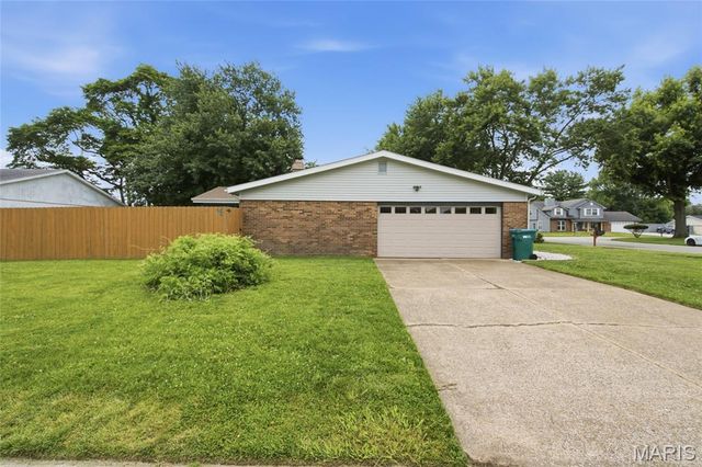 3200 West Boulevard, Belleville, IL 62221