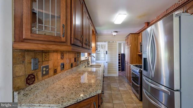 139 W MAIN ST, Silverdale, PA 18962