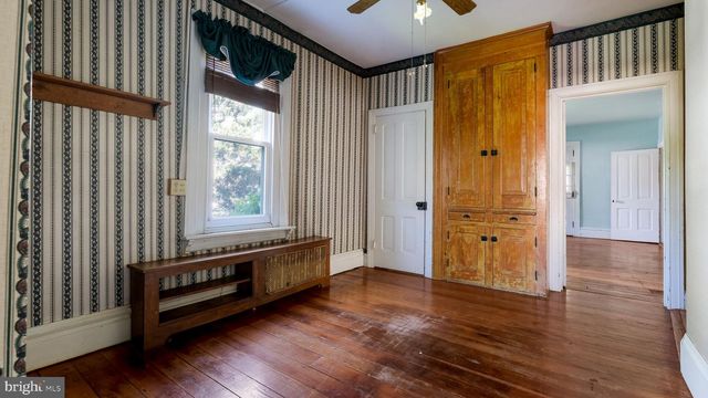 139 W MAIN ST, Silverdale, PA 18962